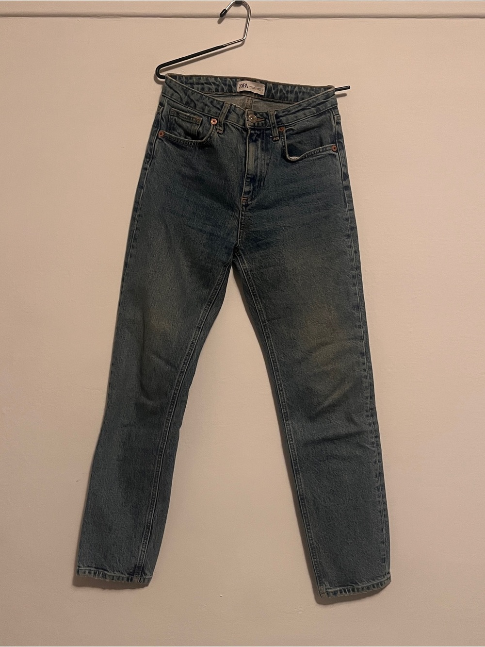 Zara Straight Jeans in Washed Blue